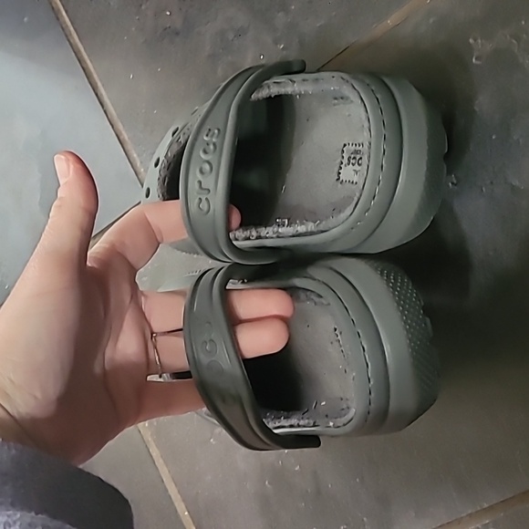 Classic Crocs Lined Grey Size 8 Women & 10 men's - Picture 4 of 7